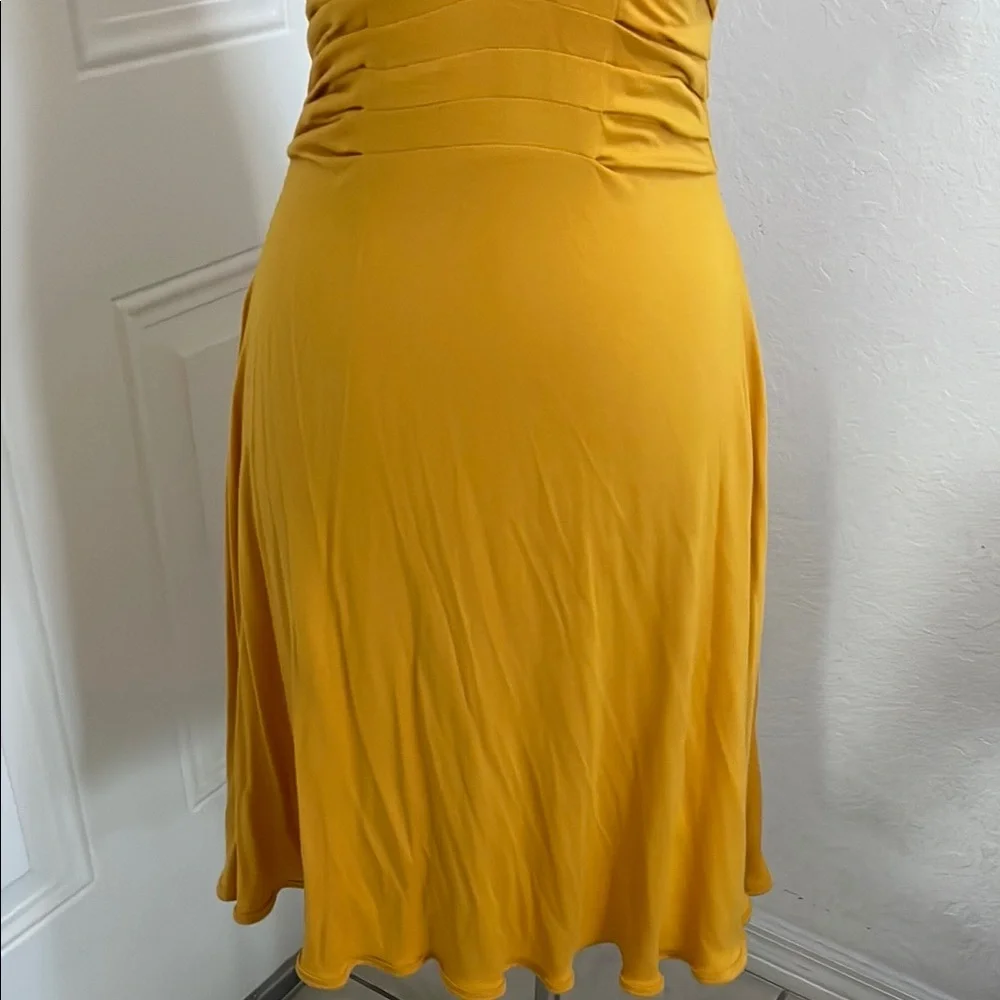 Elegant Mustard Midi Dress - Picture 4 of 9